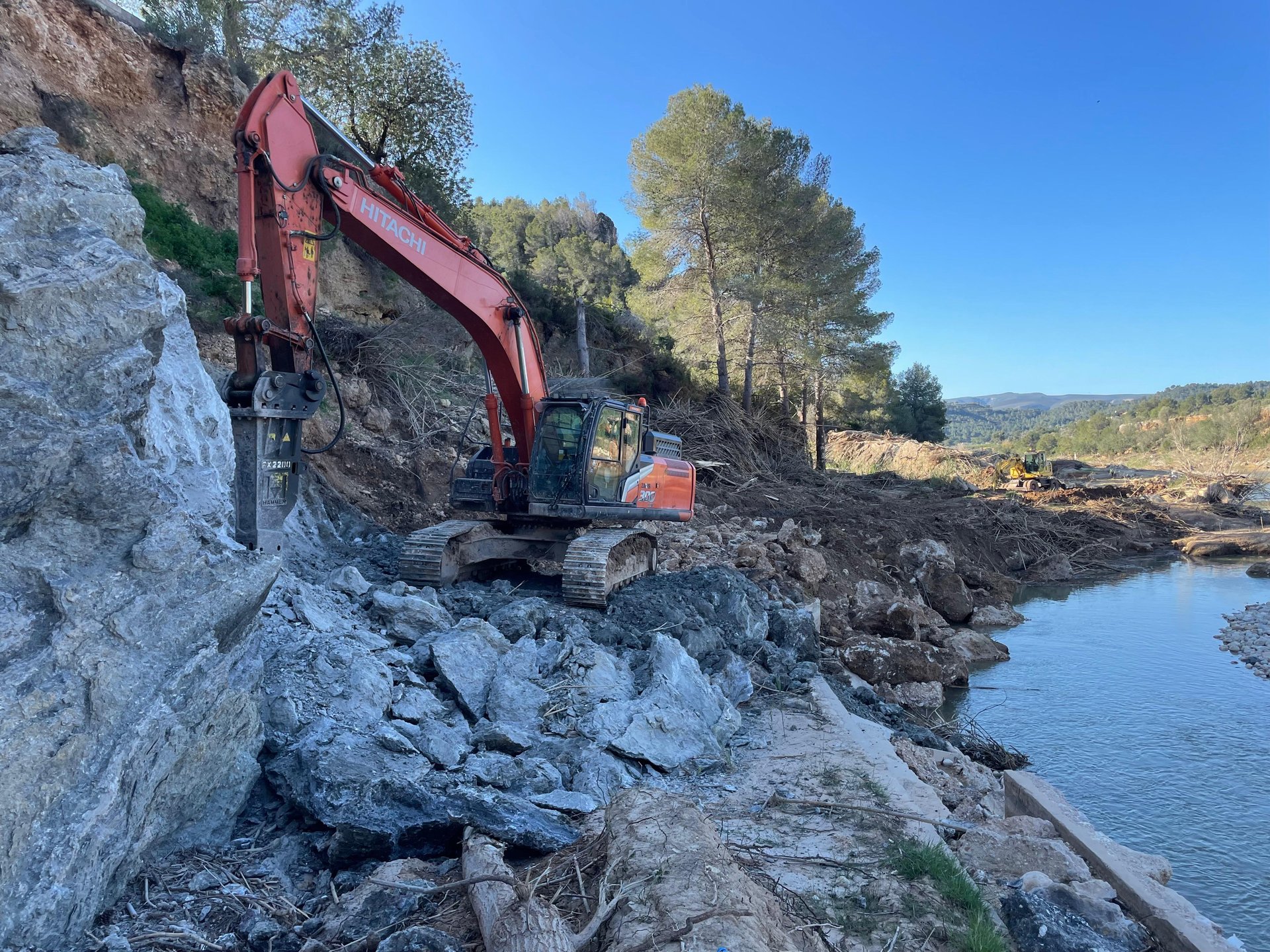 REPARACIÓN DE INFRAESTRUCTURAS DE RIEGO EN CRR DE TURÍS