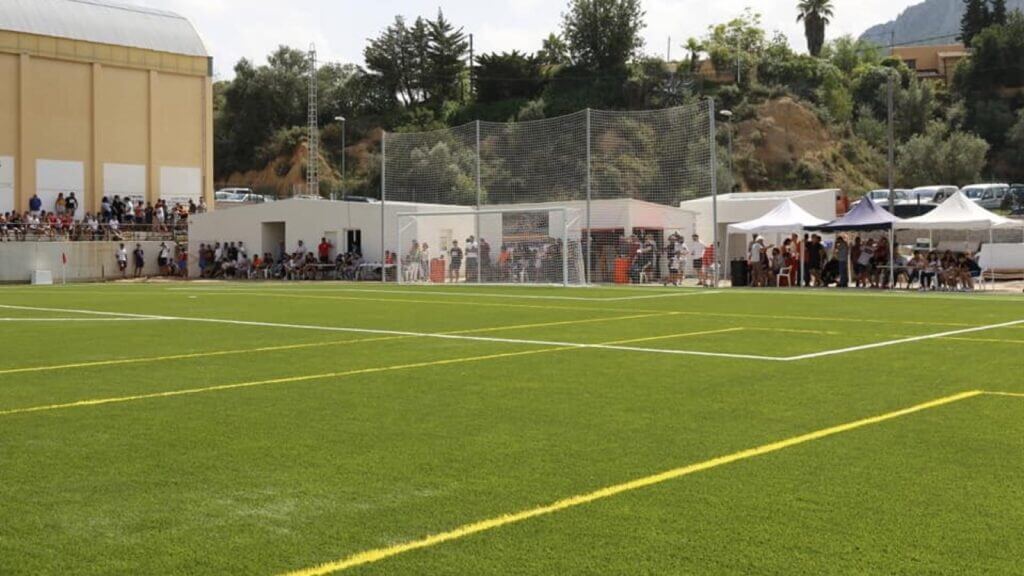 RENOVACIÓN DE CAMPO DE FÚTBOL E INSTALACIONES